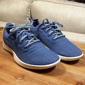 allbirds women’s wool runners size 8 - classic style!